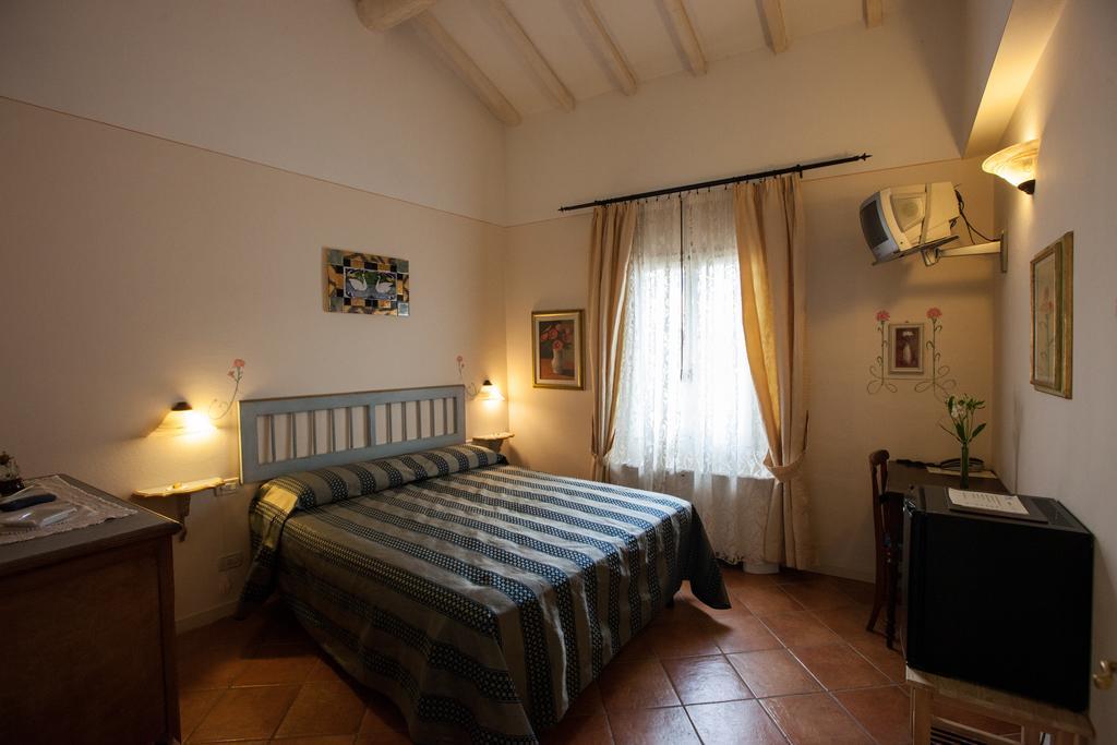 Hotel Locanda Degli Artisti บอร์โก ซาน ลอเรนโซ ห้อง รูปภาพ
