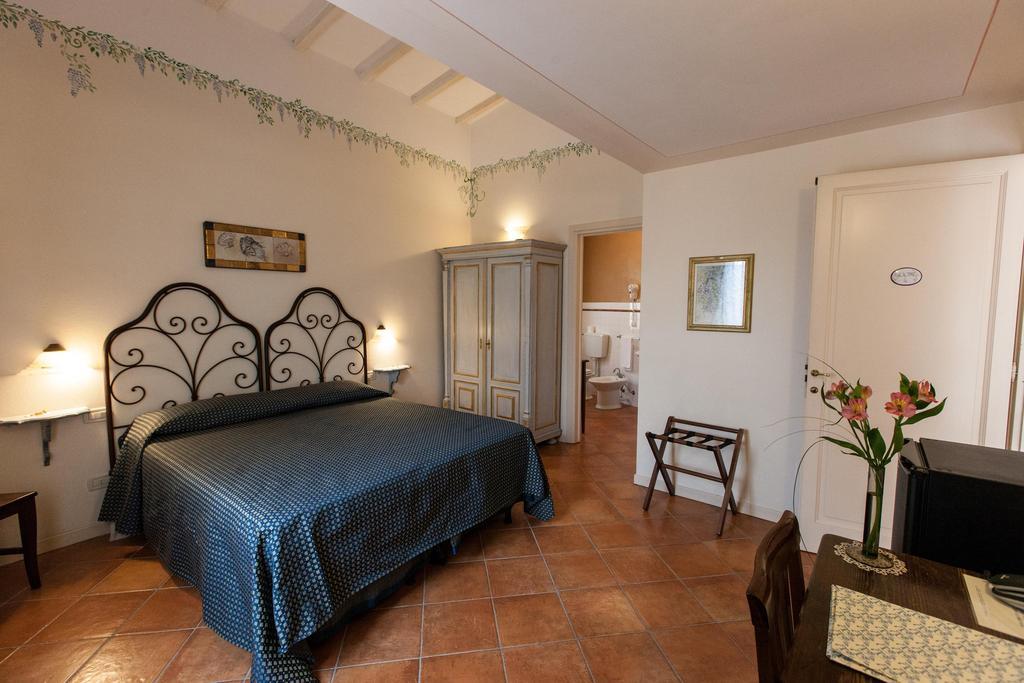 Hotel Locanda Degli Artisti บอร์โก ซาน ลอเรนโซ ห้อง รูปภาพ